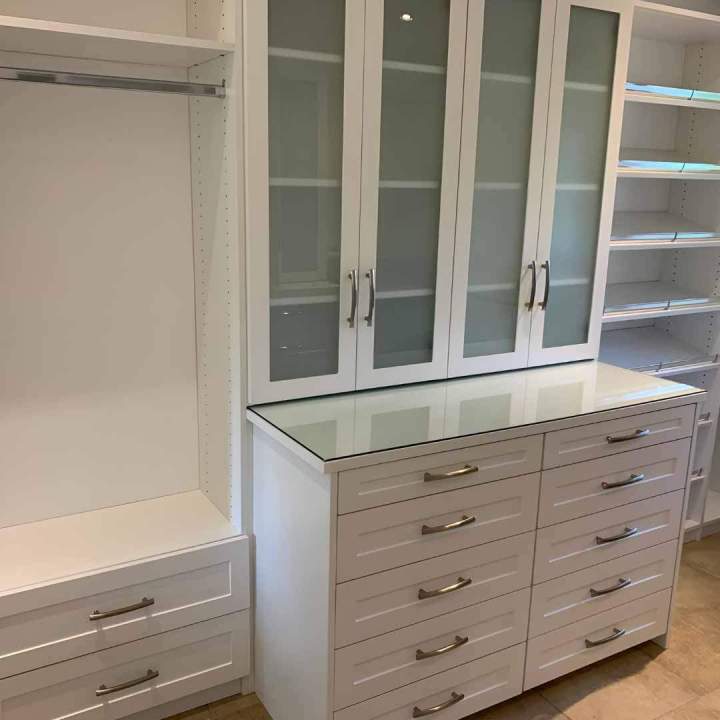 Walk-in Closet Builders Mississauga