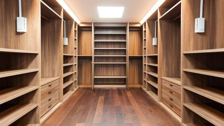 Walk-in Closets Mississauga